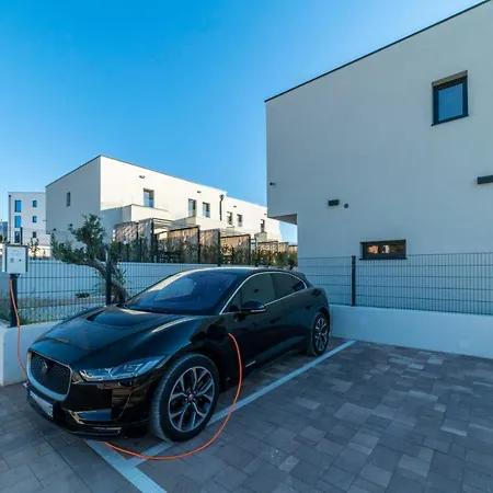 Pinna - Vanga Lejlighed *