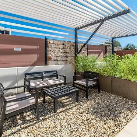 Pinna - Vanga Appartement