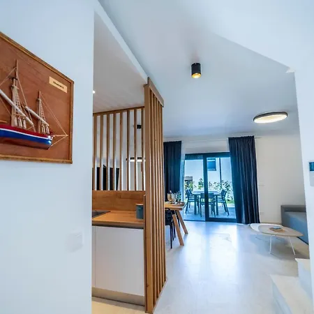 Pinna - Vanga * Pula