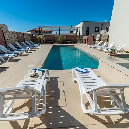 Pinna - Vanga Apartman Póla